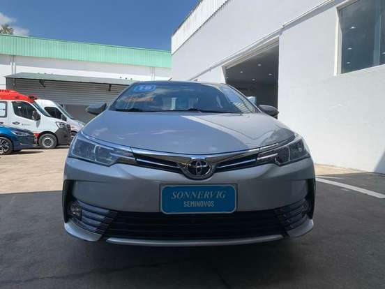 TOYOTA-COROLLA-2018