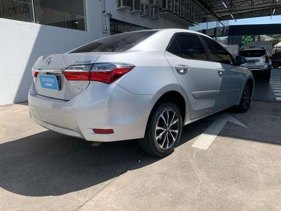 TOYOTA-COROLLA-2018
