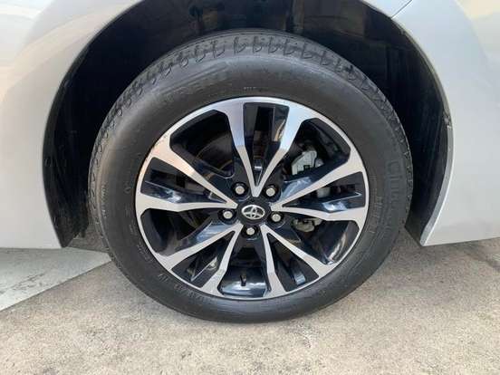 TOYOTA-COROLLA-2018