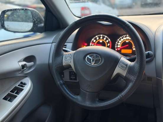 TOYOTA-COROLLA-1.8 GLI 16V FLEX 4P AUTOMÁTICO TOYOTA-COROLLA-2009