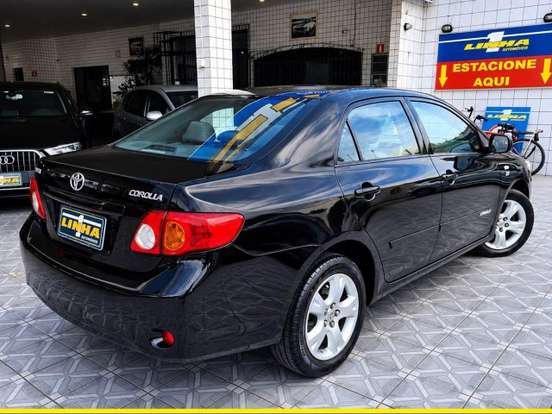 TOYOTA-COROLLA-2010