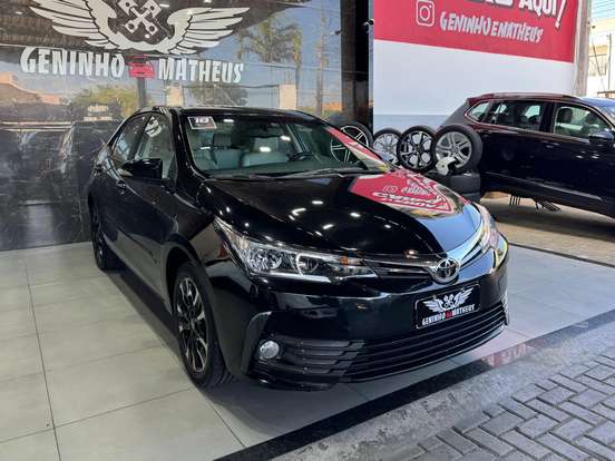 TOYOTA-COROLLA-2018