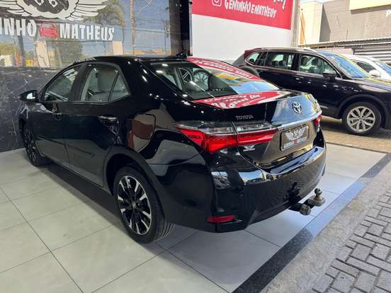 TOYOTA-COROLLA-2018