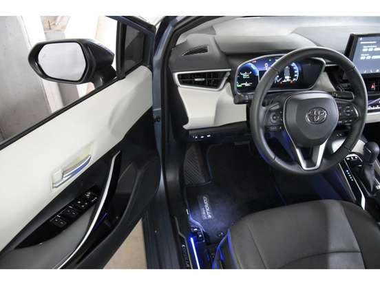 TOYOTA-COROLLA-2025
