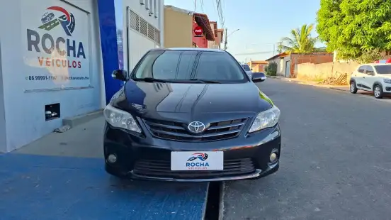 TOYOTA-COROLLA-2011