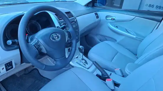 TOYOTA-COROLLA-2011