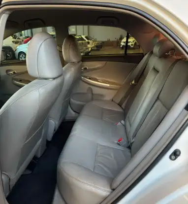 TOYOTA-COROLLA-2012