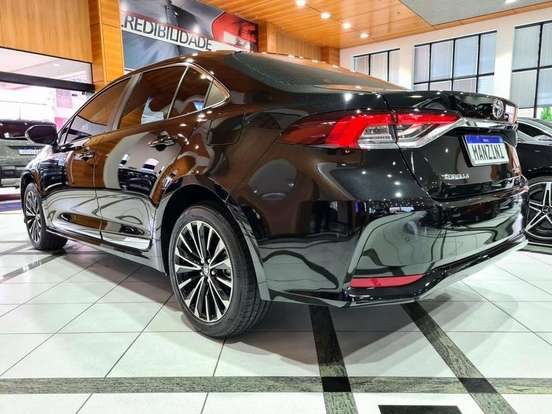TOYOTA-COROLLA-2024