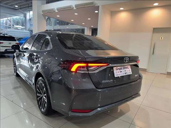 TOYOTA-COROLLA-2024