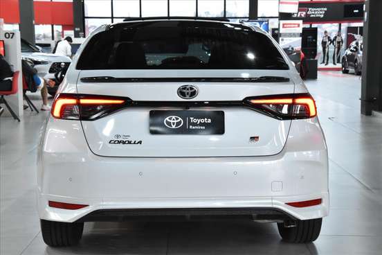 TOYOTA-COROLLA-2025