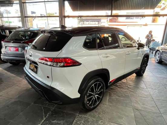 TOYOTA-COROLLA-2024