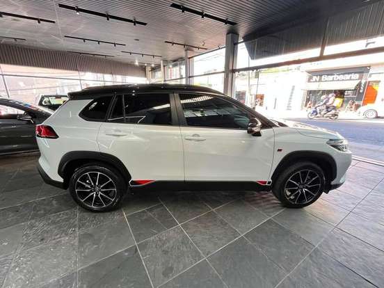 TOYOTA-COROLLA-2024
