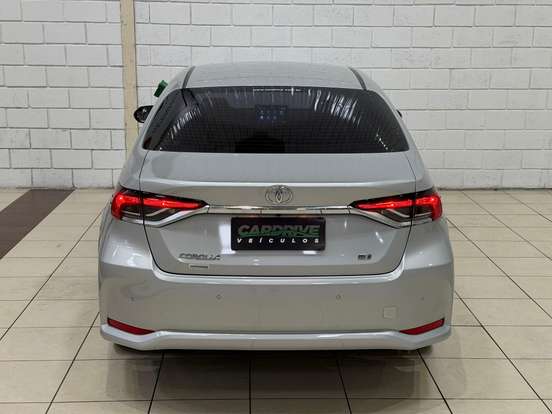 TOYOTA-COROLLA-2025