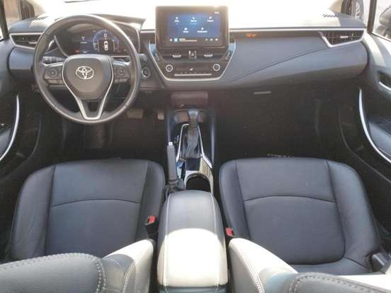 TOYOTA-COROLLA-2024