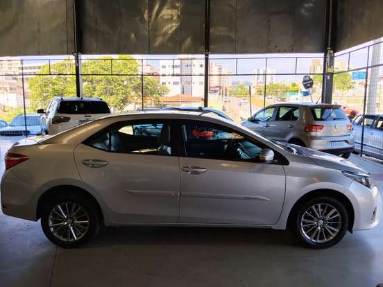 TOYOTA-COROLLA-2.0 XEI 16V FLEX 4P AUTOMÁTICO TOYOTA-COROLLA-2016