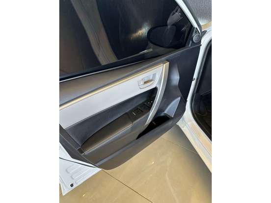 TOYOTA-COROLLA-2.0 XEI 16V FLEX 4P AUTOMÁTICO TOYOTA-COROLLA-2016