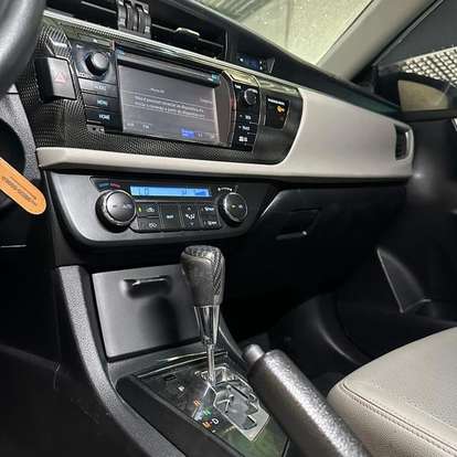TOYOTA-COROLLA-2014