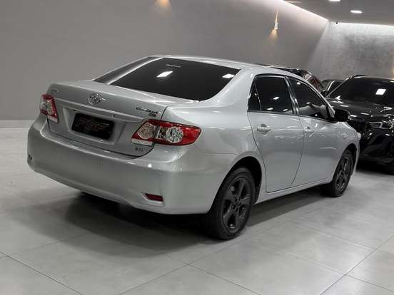 TOYOTA-COROLLA-2013