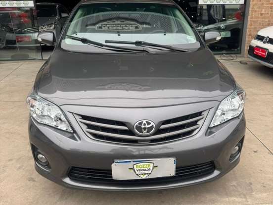 TOYOTA-COROLLA-2013