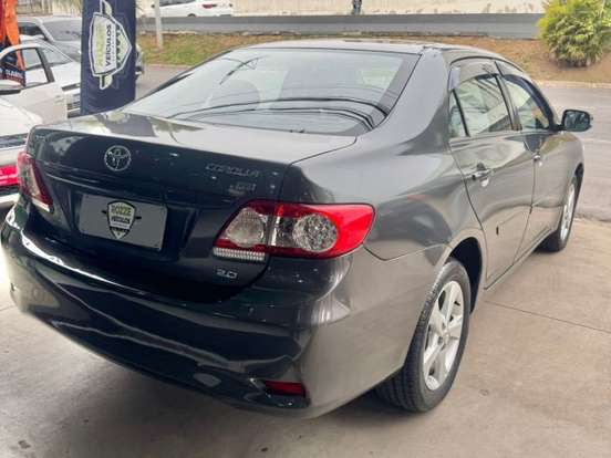 TOYOTA-COROLLA-2013