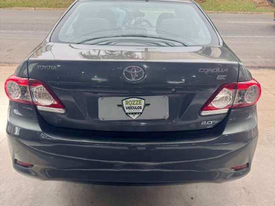 TOYOTA-COROLLA-2013