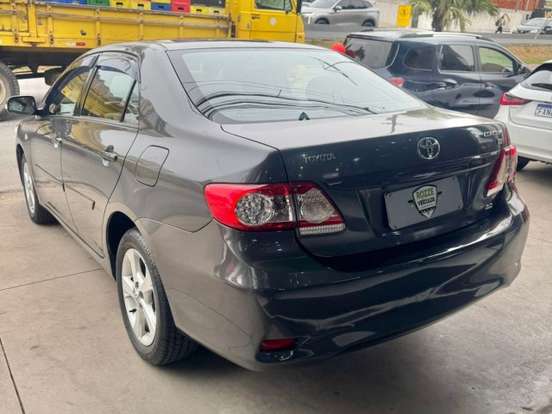TOYOTA-COROLLA-2013