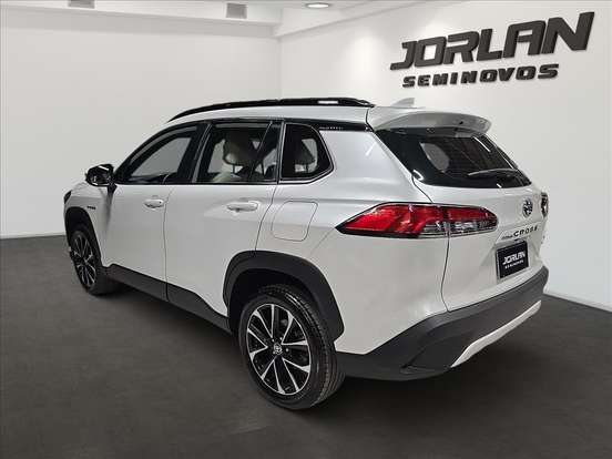 TOYOTA-COROLLA CROSS-2024