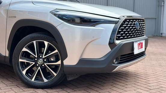 TOYOTA-COROLLA CROSS-2021