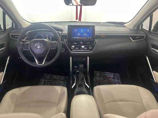 TOYOTA-COROLLA CROSS-2024