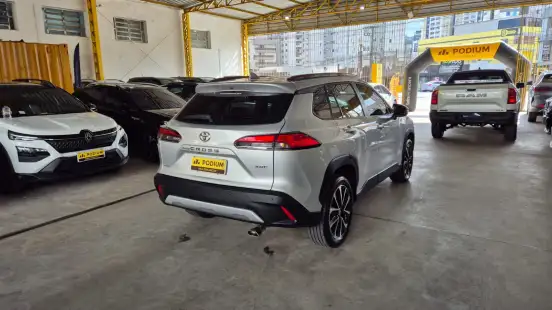 TOYOTA-COROLLA CROSS-2024