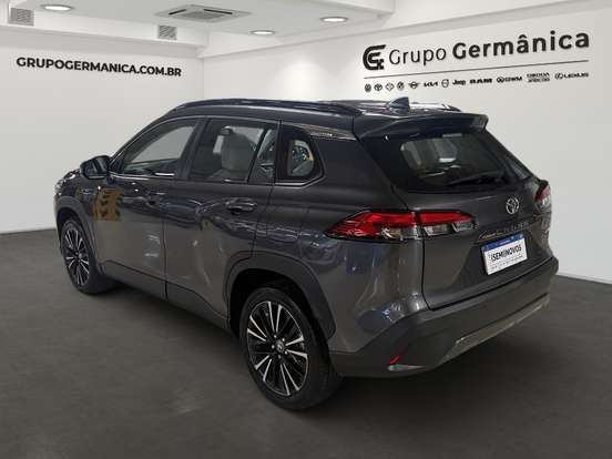 TOYOTA-COROLLA CROSS-2024