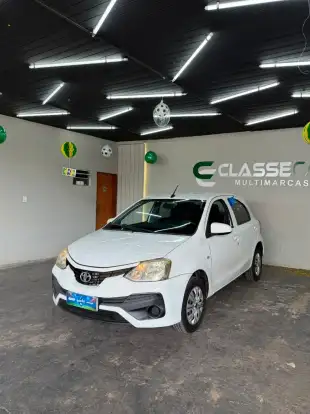 TOYOTA-ETIOS-2017