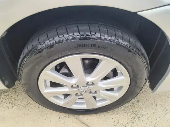 TOYOTA-ETIOS-1.5 X PLUS SEDAN 16V FLEX 4P AUTOMÁTICO TOYOTA-ETIOS-2019