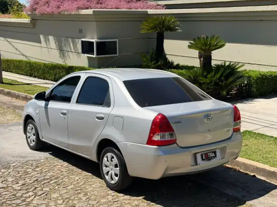 TOYOTA-ETIOS-1.5 X SEDAN 16V FLEX 4P MANUAL TOYOTA-ETIOS-2014