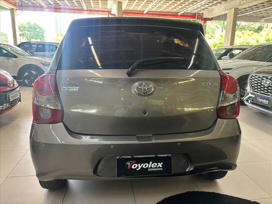 TOYOTA-ETIOS-1.3 X 16V FLEX 4P AUTOMÁTICO TOYOTA-ETIOS-2019