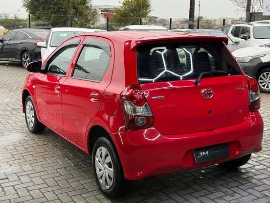 TOYOTA-ETIOS-1.3 X 16V FLEX 4P AUTOMÁTICO TOYOTA-ETIOS-2019