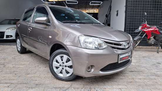TOYOTA-ETIOS-1.3 X 16V FLEX 4P MANUAL TOYOTA-ETIOS-2016