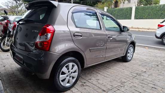 TOYOTA-ETIOS-2016