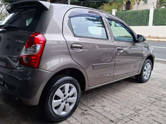 TOYOTA-ETIOS-1.3 X 16V FLEX 4P MANUAL TOYOTA-ETIOS-2016