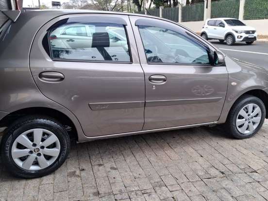 TOYOTA-ETIOS-1.3 X 16V FLEX 4P MANUAL TOYOTA-ETIOS-2016