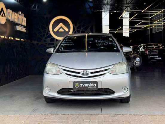 TOYOTA-ETIOS-2014