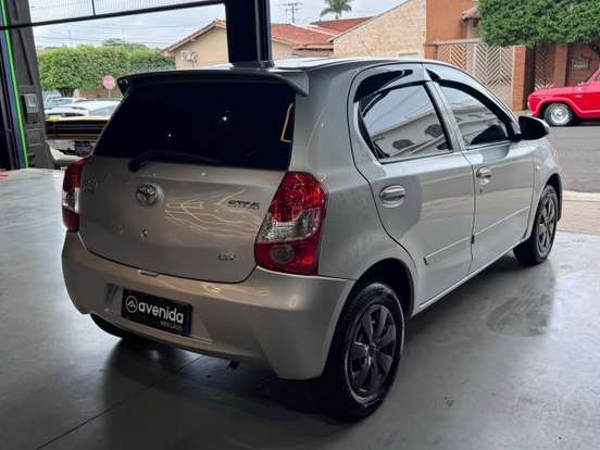 TOYOTA-ETIOS-2014