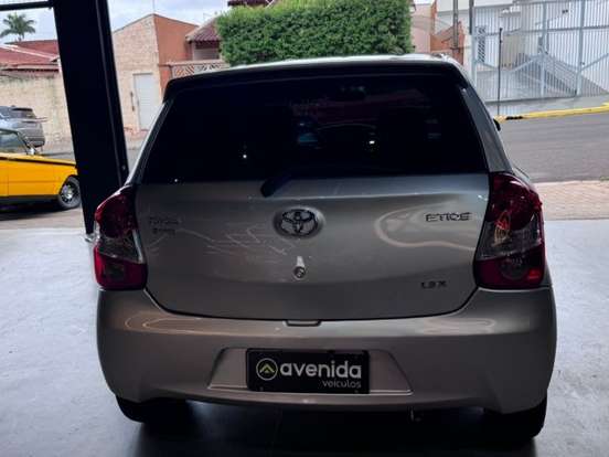 TOYOTA-ETIOS-2014