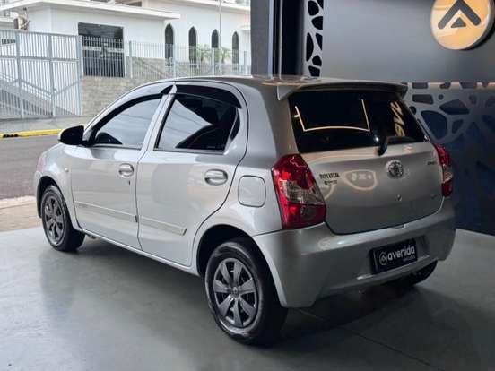 TOYOTA-ETIOS-2014