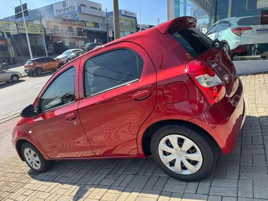 TOYOTA-ETIOS-1.3 X 16V FLEX 4P MANUAL TOYOTA-ETIOS-2015