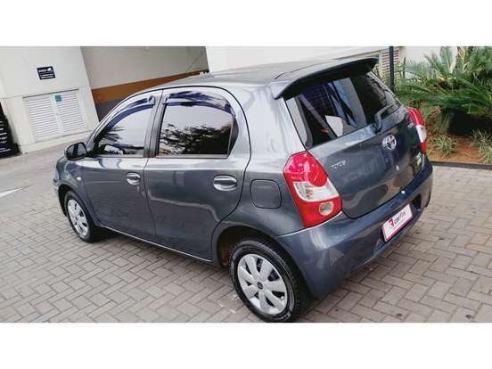 TOYOTA-ETIOS-2013