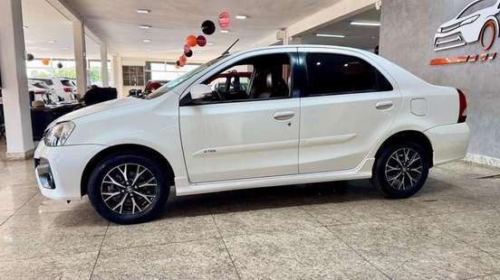 TOYOTA-ETIOS-1.5 PLATINUM 16V FLEX 4P AUTOMÁTICO TOYOTA-ETIOS-2016