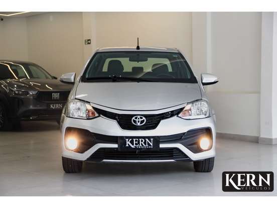 TOYOTA-ETIOS-1.5 PLATINUM SEDAN 16V FLEX 4P AUTOMÁTICO TOYOTA-ETIOS-2017