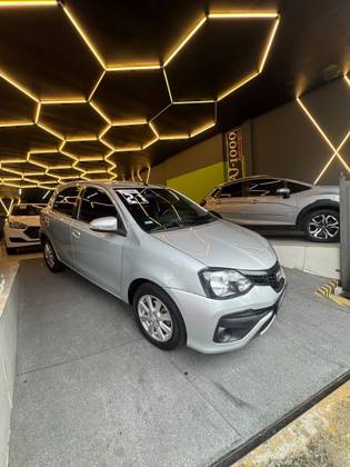 TOYOTA ETIOS 1.5 X PLUS 16V FLEX 4P AUTOMÁTICO