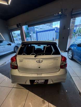TOYOTA-ETIOS-2020